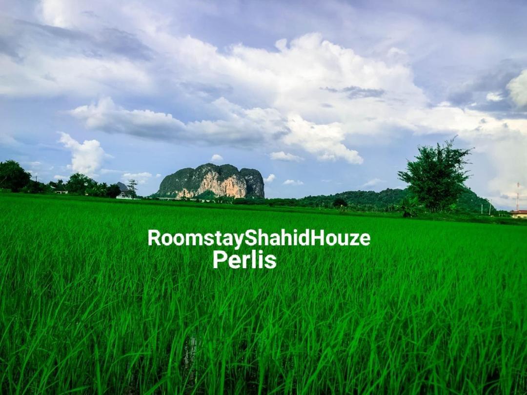 Roomstay Shahid Hou'Ze Kangar Dış mekan fotoğraf